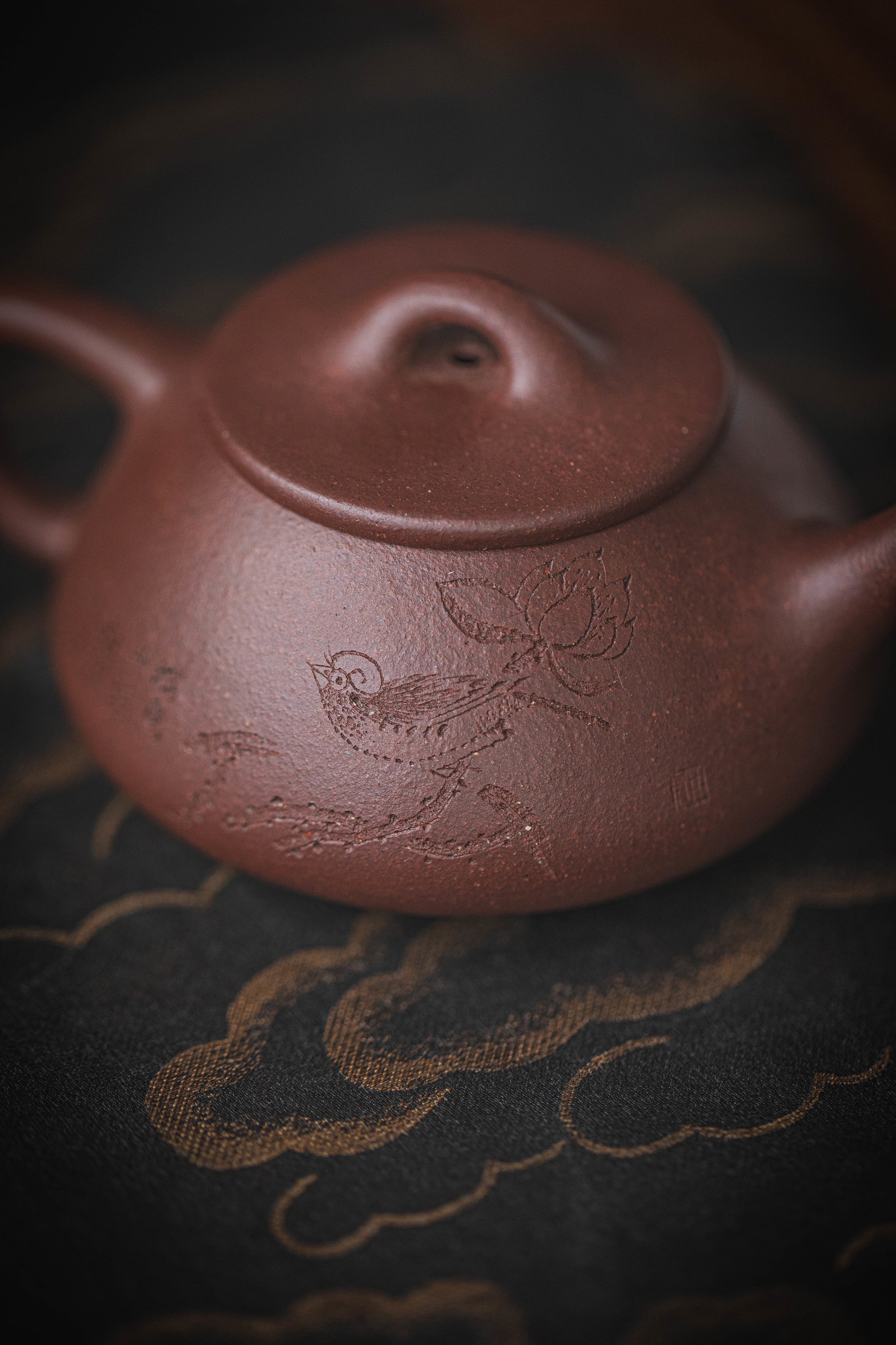 Online A5989 Chinese Yixing Zisha Clay Teapot w Artist Signed