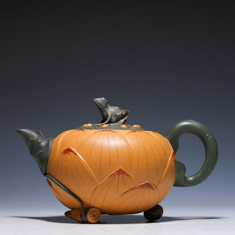 Froggy Lotus - Yixingteaart